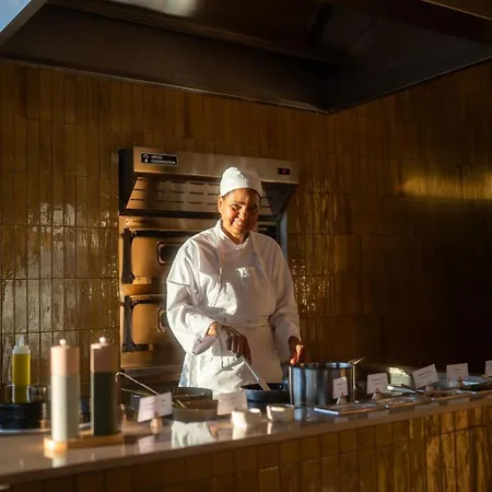 Castelo Готель 4*