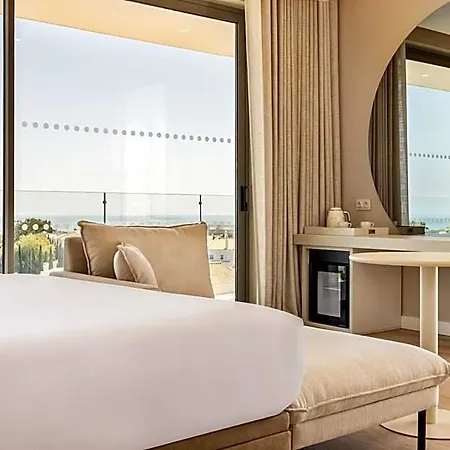 Castelo Hotell 4*
