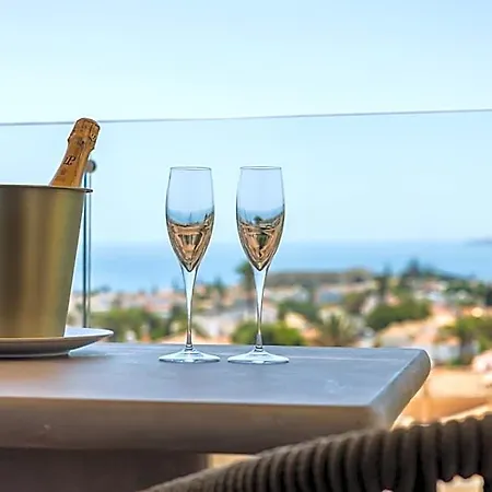 Castelo Hotell 4*