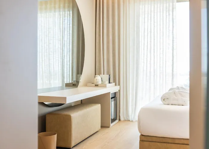 Ξενοδοχείο Castelo 4*